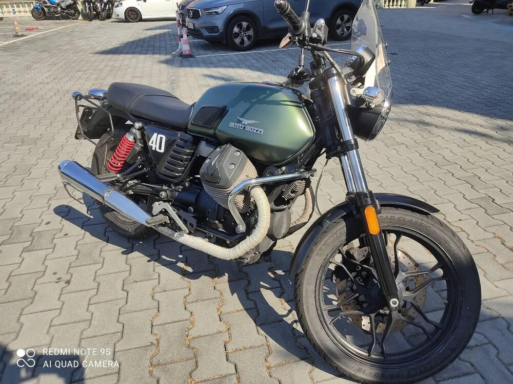 Moto Guzzi V7 II Stone (2015 - 17)