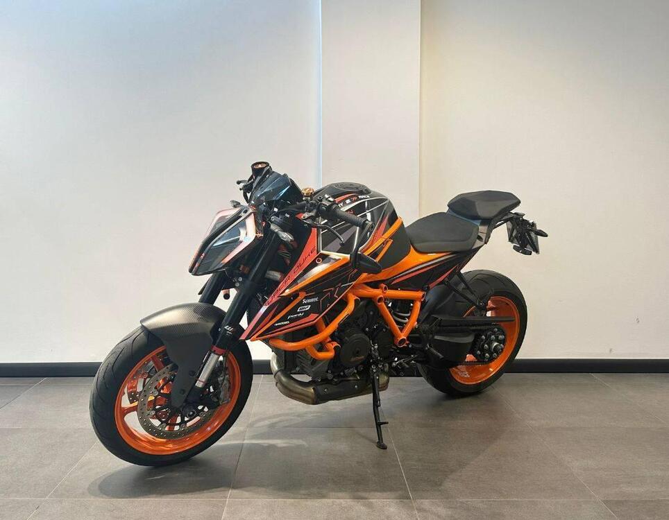 KTM 1290 Super Duke R (2022 - 23) (4)