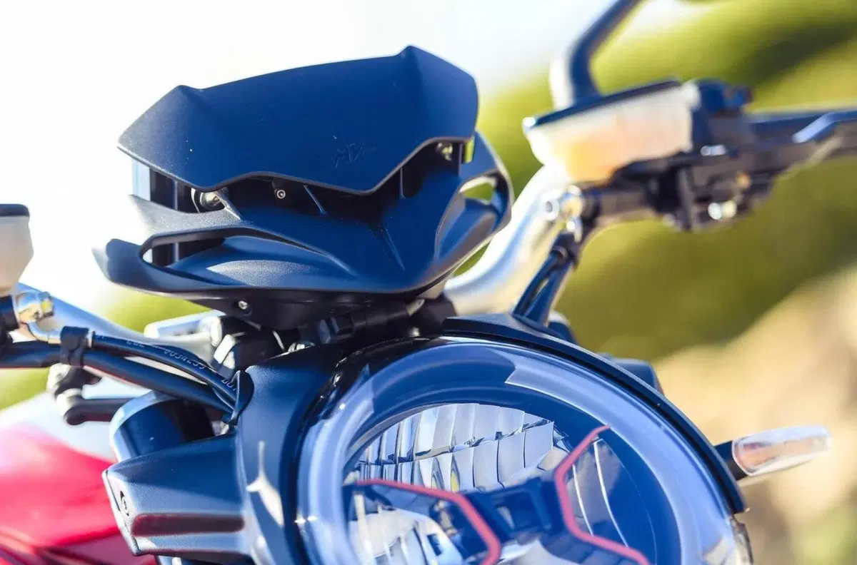 MV Agusta Brutale 800RR: Non si ferma all'aperitivo (7)