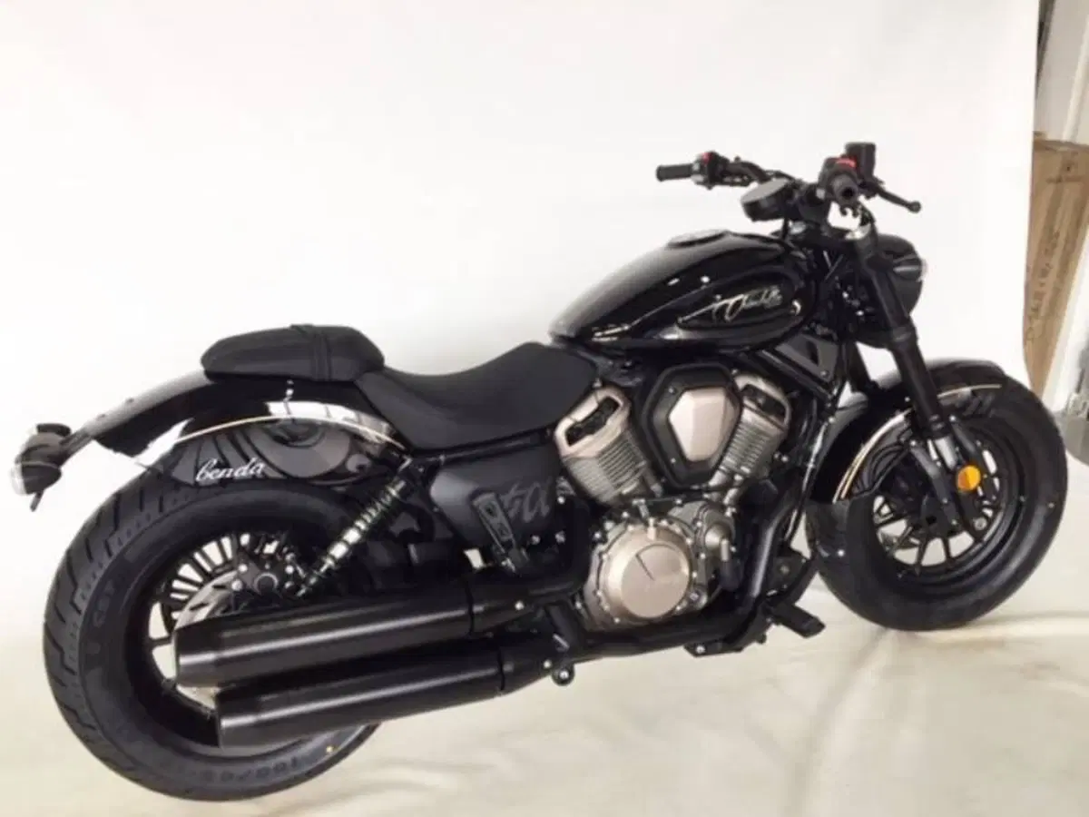 Benda Motorcycles Chinchilla 500 V2 (2025 - 26) (4)