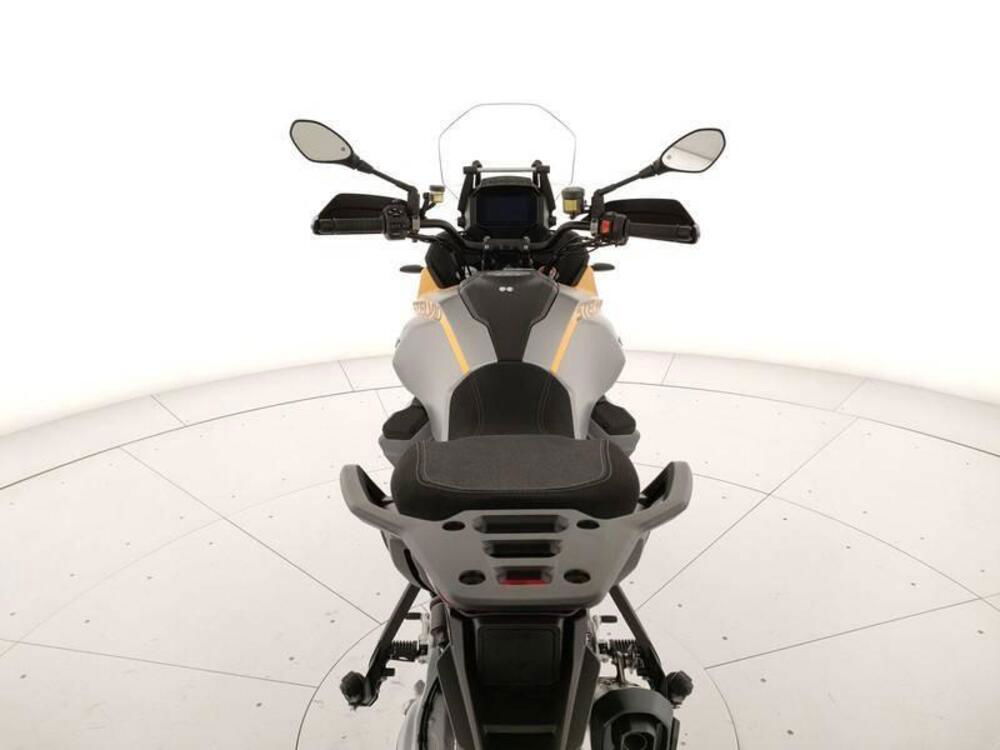 Moto Guzzi Stelvio (2024) (4)