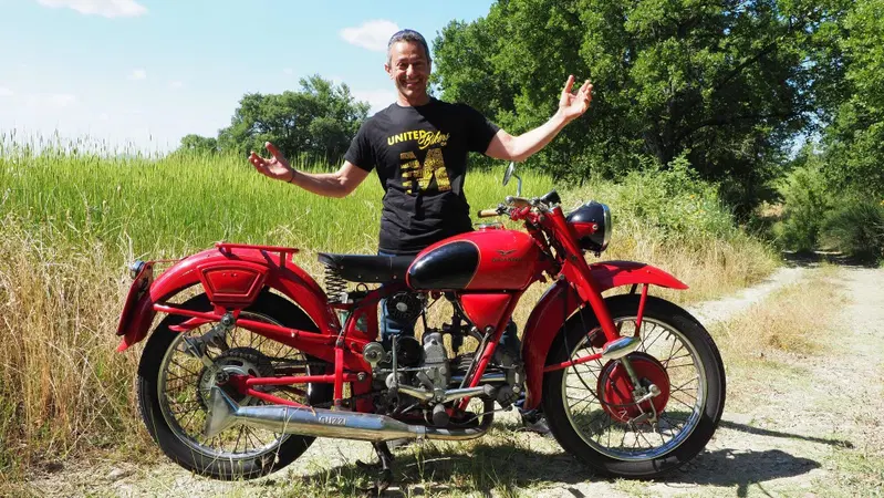 Si pu&ograve; fare Turismo con una moto di 250 cc del 1955?