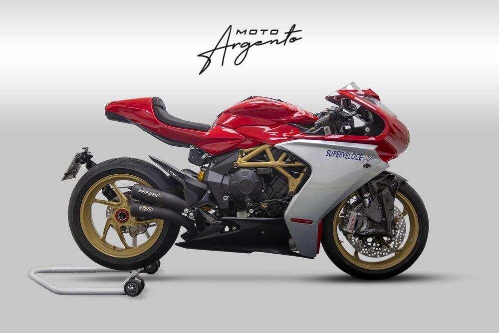 MV Agusta Superveloce 800 Ago Red/Silver (2020)