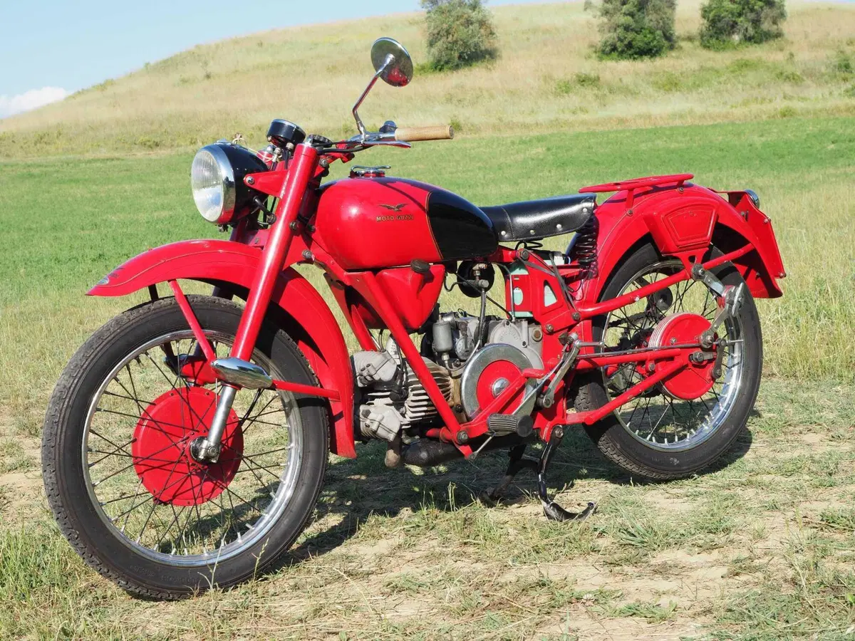 Si può fare Turismo con una moto di 250 cc del 1955? (8)