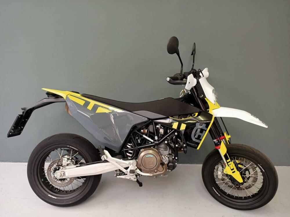 Husqvarna 701 Supermoto (2023 - 24)