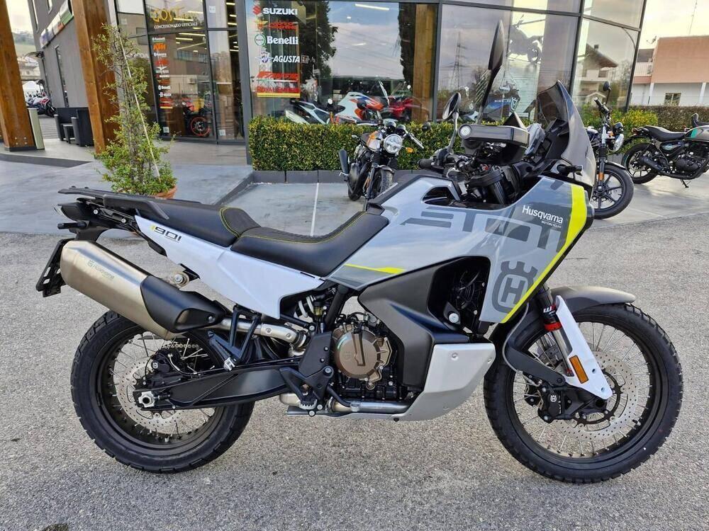 Husqvarna Norden 901 (2022 - 24) (2)