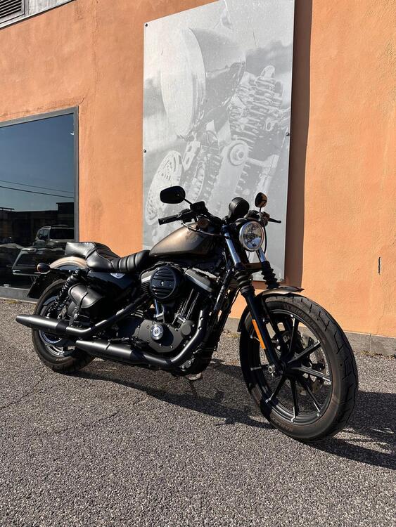 Harley-Davidson 883 Iron (2017 - 20) - XL 883N (2)