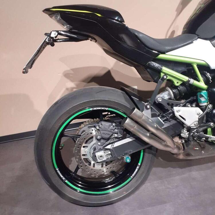 Kawasaki Z 900 (2017 - 18) (5)