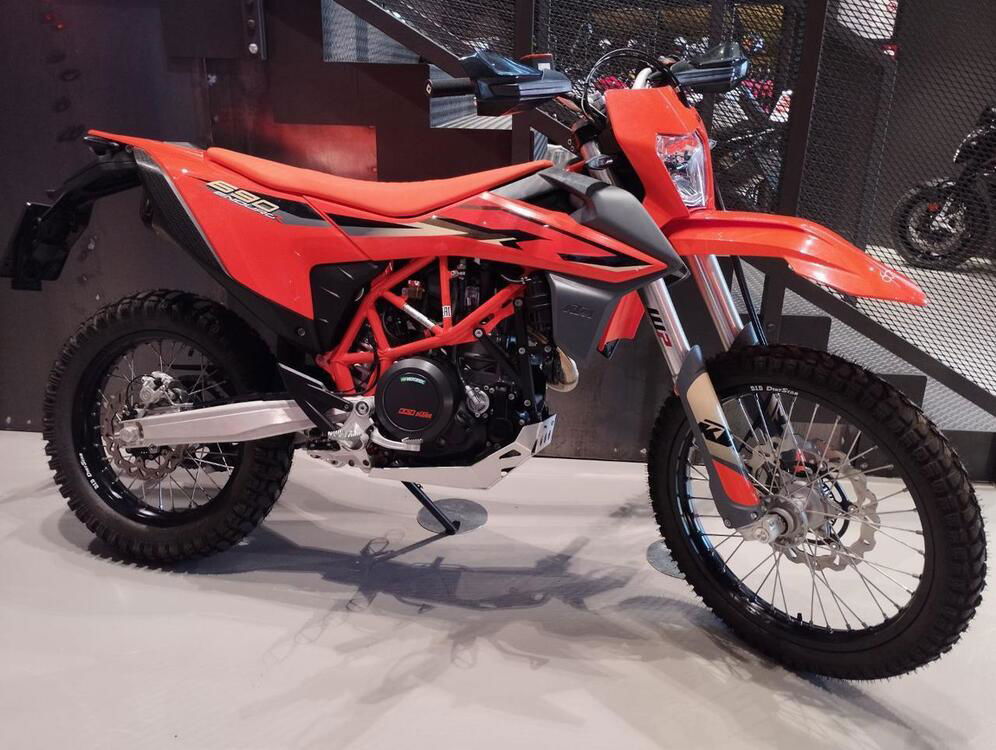 KTM 690 Enduro R (2022 - 24)