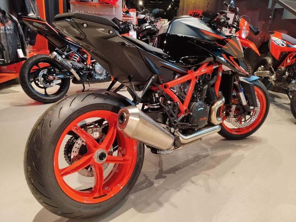 KTM 1290 Super Duke R Evo (2022 - 23) (4)