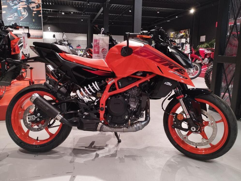 KTM 390 Duke (2024) (2)