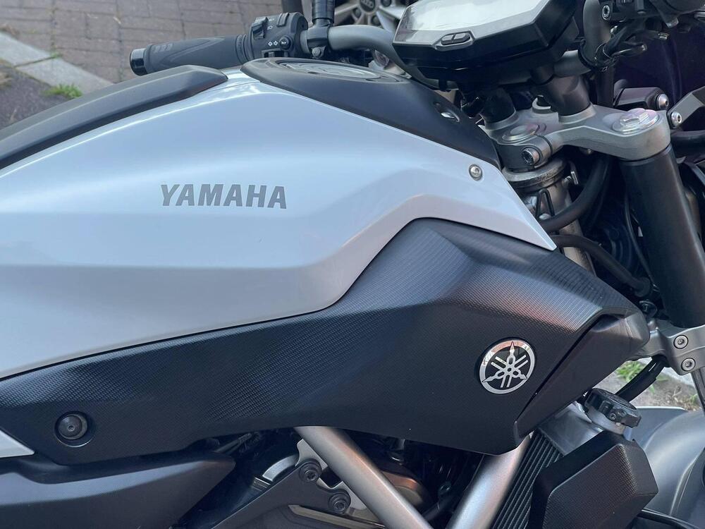 Yamaha MT-07 (2014 - 16) (2)