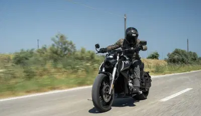 Benda LFC 700: com'&egrave; guidare una cruiser, 4 cilindri con una gomma da SUV? La prova, Pro e Contro [GALLERY]