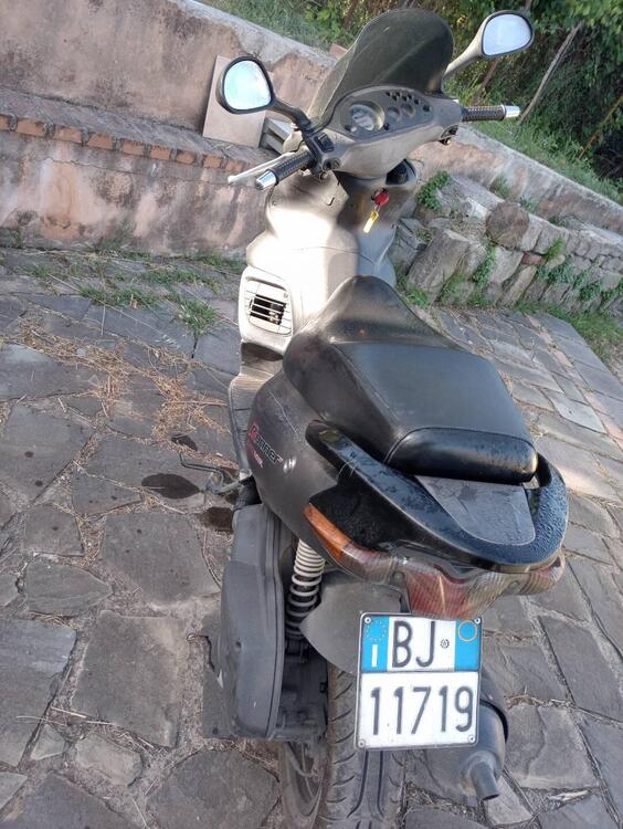 Gilera Runner 200 VXR (2002 - 05) (3)