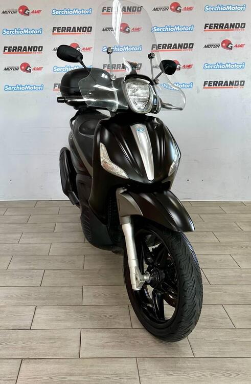 Piaggio Beverly 350 ABS (2016 - 20) (3)