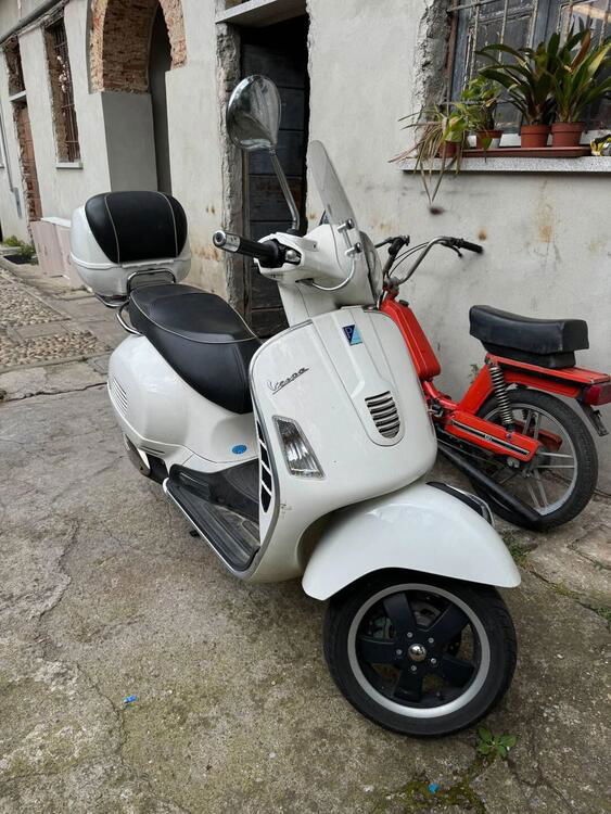 Vespa GTS 300 Touring (2010 - 13)