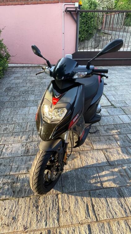 Aprilia SR 50 Motard (2012 - 17) (4)