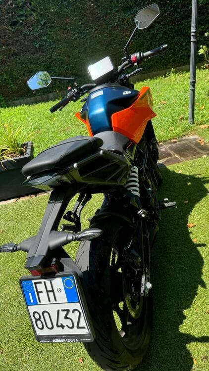 KTM 125 Duke (2024) (5)