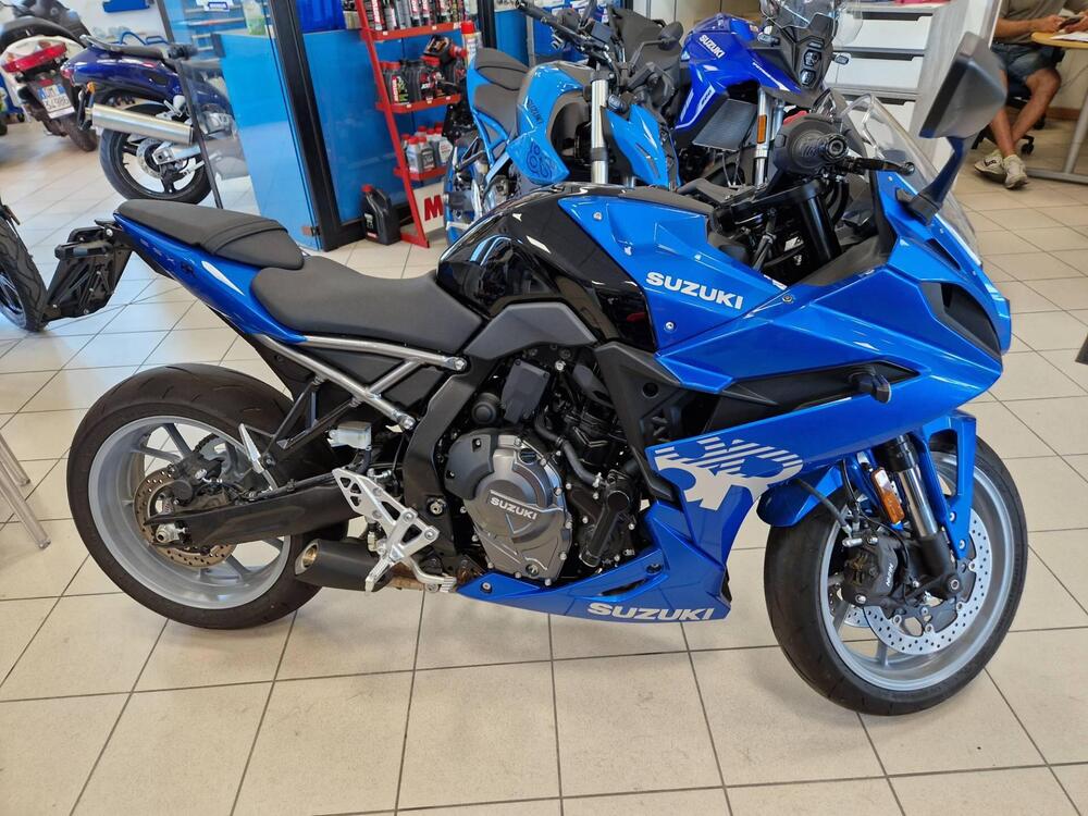 Suzuki GSX-8R (2024) (2)