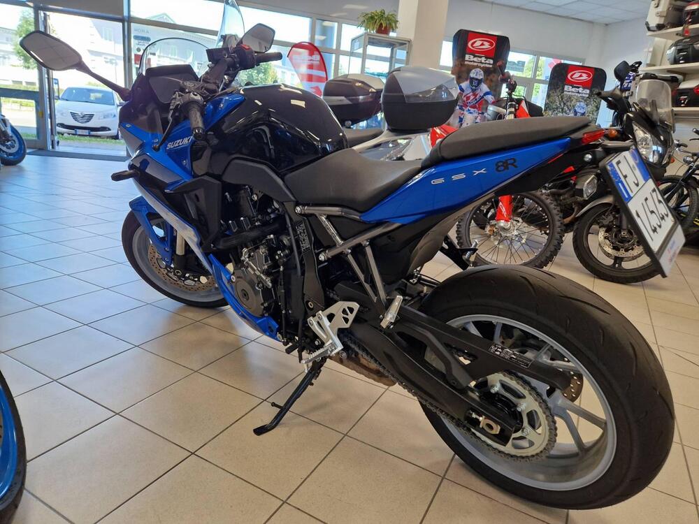 Suzuki GSX-8R (2024) (4)