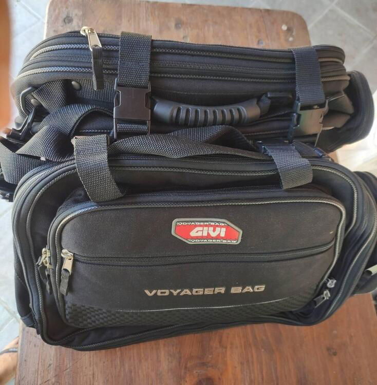 Vivi Voyager bags borse laterali usate una volta Givi