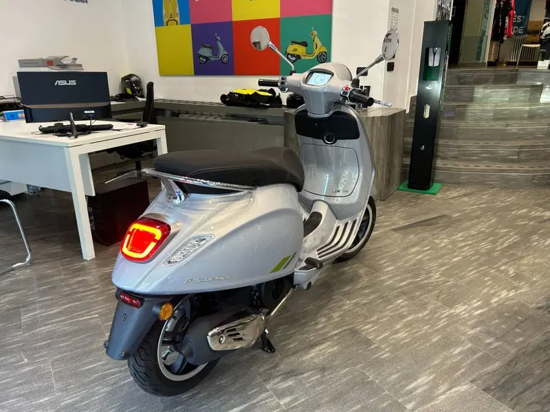 Vespa Primavera 125 Tech (2024 - 25) (4)