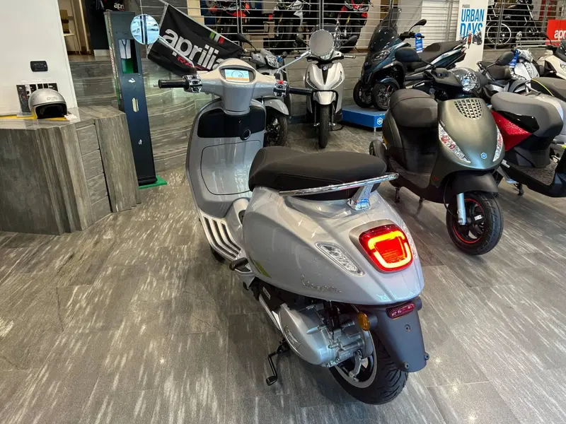 Vespa Primavera 125 Tech (2024 - 25) (5)