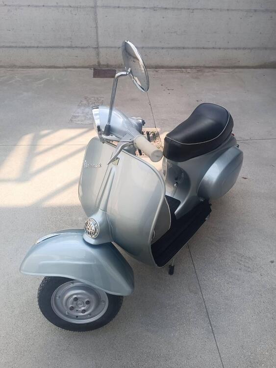 Piaggio Vespa 50L (2)