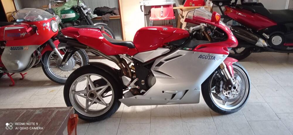 MV Agusta Vari modelli si vende pezzi di collezione e altre moto d epoca tutte ASI per in fo e prezzi contattatemi.  (5)