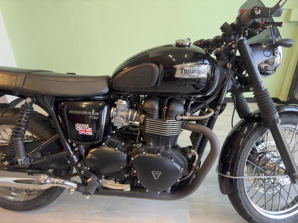 Triumph Bonneville T100 (2008 - 16) (4)