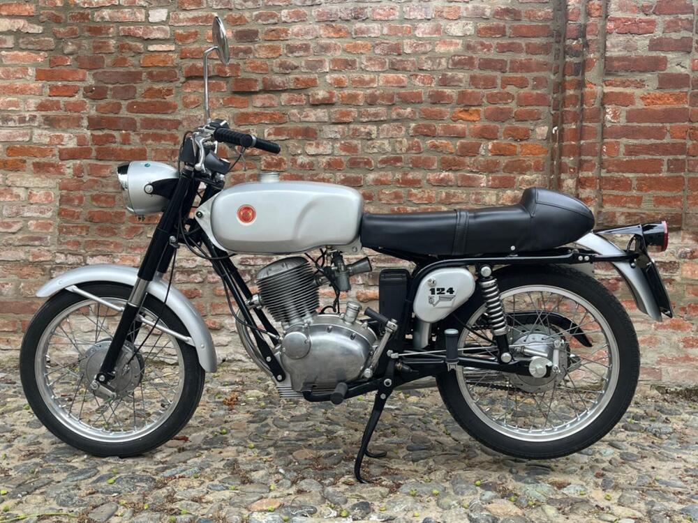 Gilera 124 5V