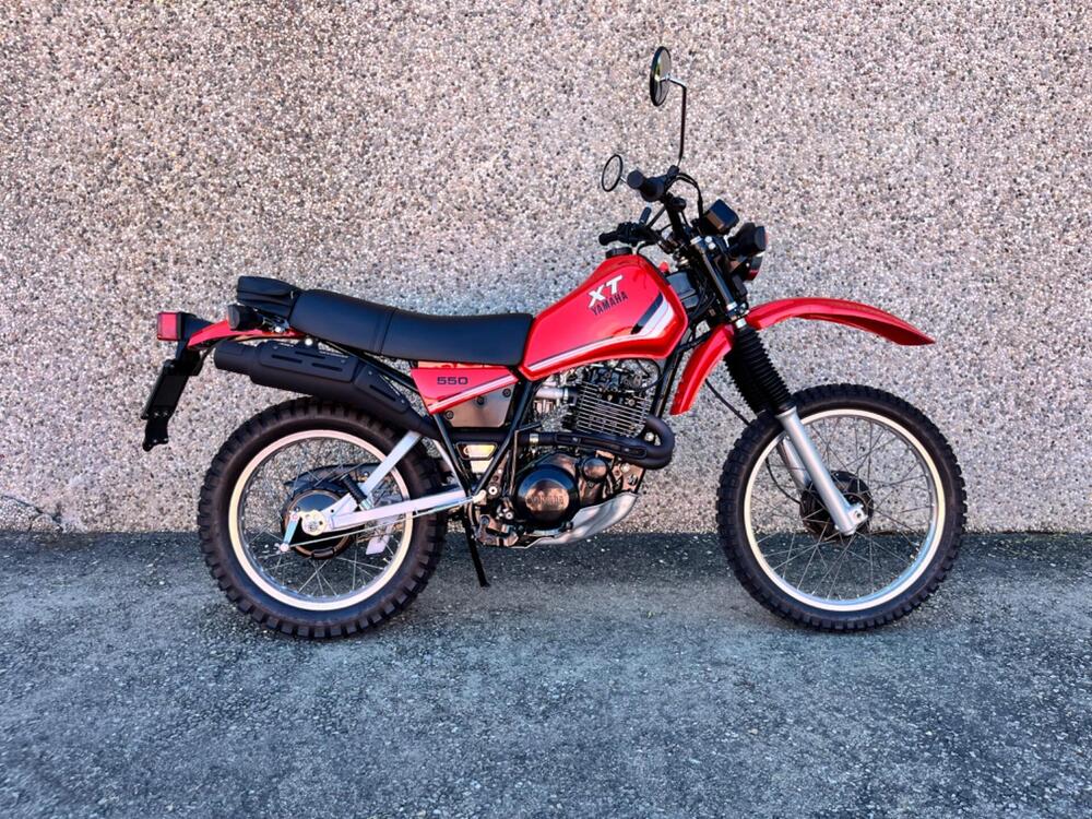 Yamaha XT 550 (2)