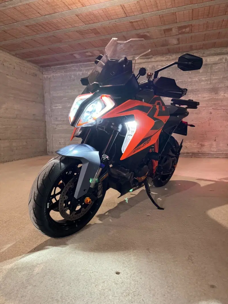 KTM 1290 Super Duke GT (2022 - 25)