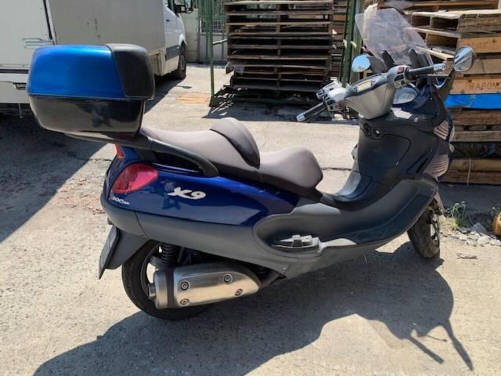 Piaggio X9 500 SL i.e. (3)