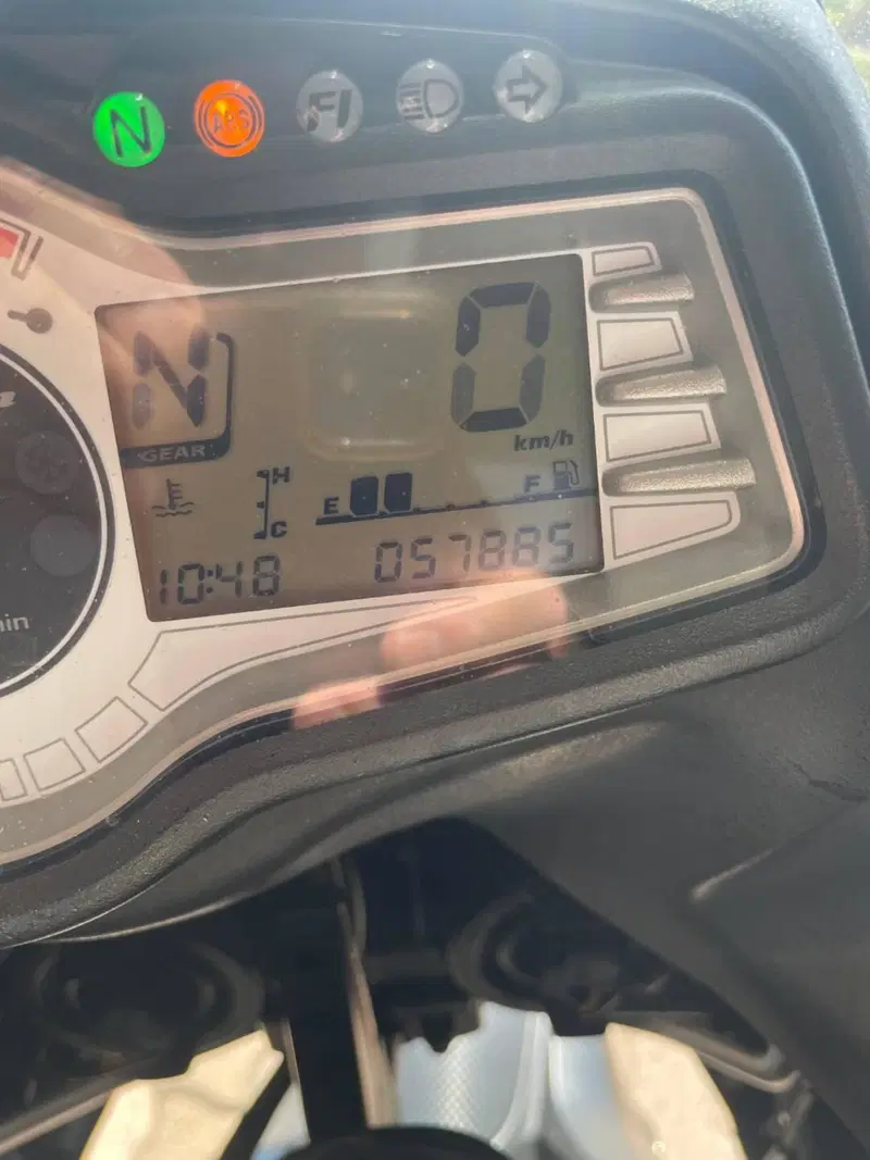 Suzuki V-Strom 650 ABS (2011 - 17) (4)