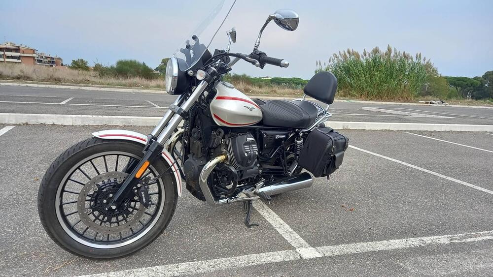 Moto Guzzi V9 Roamer (2018 - 20) (2)