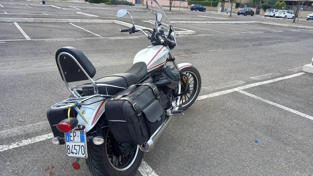 Moto Guzzi V9 Roamer (2018 - 20) (4)