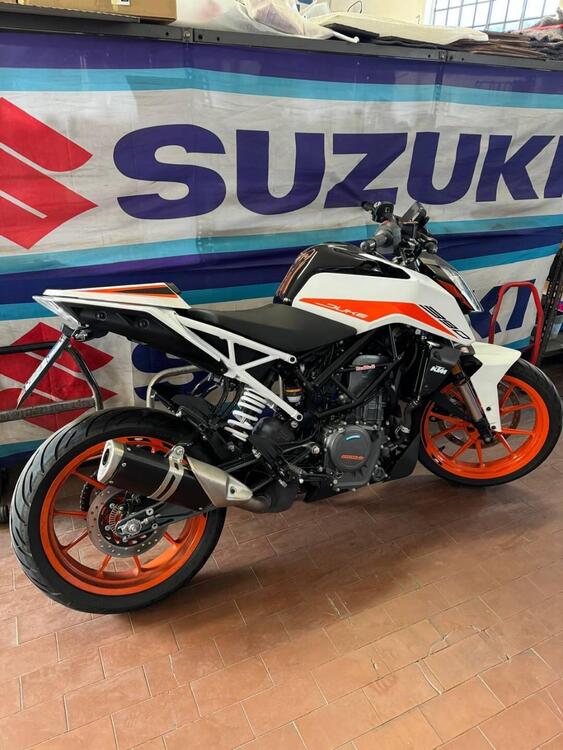 KTM 390 Duke (2021 - 23) (2)