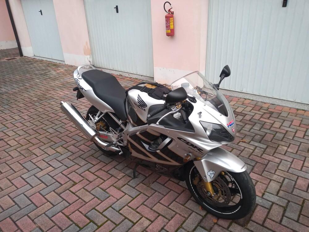 Honda CBR 600 F (2001 - 06) (5)