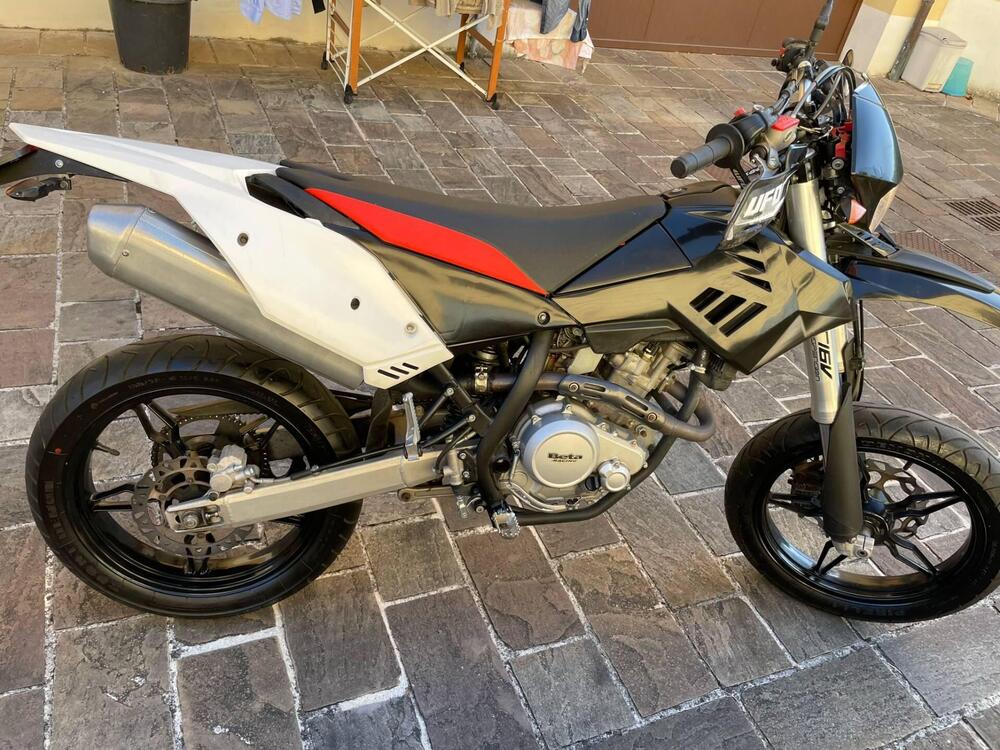 Betamotor RR 125 4T Motard LC (2018 - 20) (2)