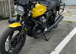 Moto Guzzi V7 Stone (2021 - 24) usata