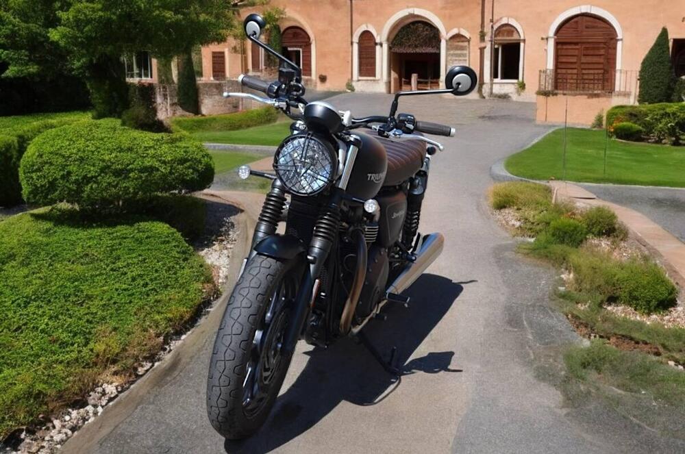 Triumph Street Twin 900 (2017 - 18) (4)