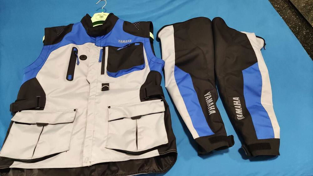 giacca e pantaloni originali Yamaha grigio chiaro/ (5)