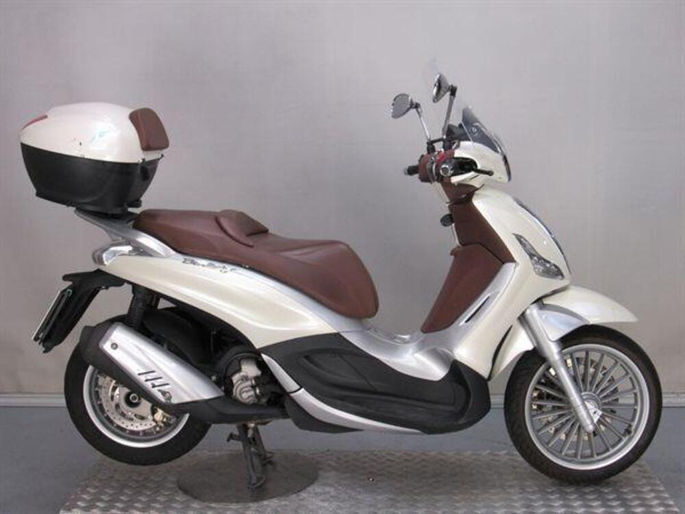 Piaggio Beverly 300 i.e. (2010 - 16)