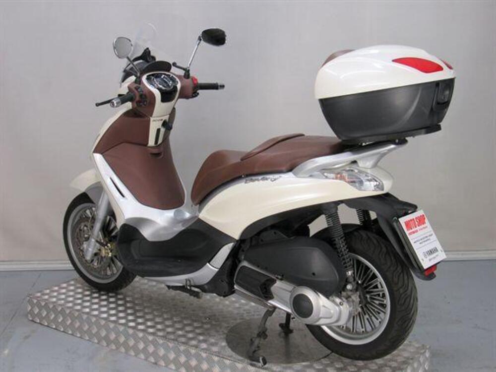 Piaggio Beverly 300 i.e. (2010 - 16) (5)