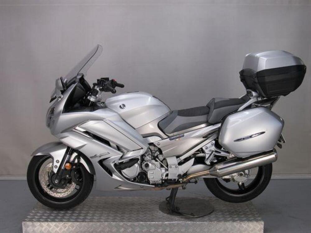 Yamaha FJR 1300 AE (2016 - 20) (4)