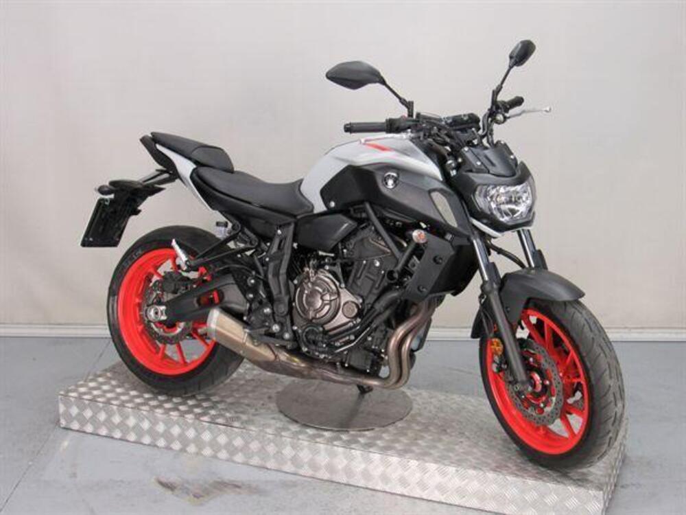 Yamaha MT-07 (2018 - 20) (2)