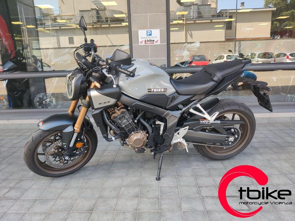 Honda CB 650 R (2024) (4)