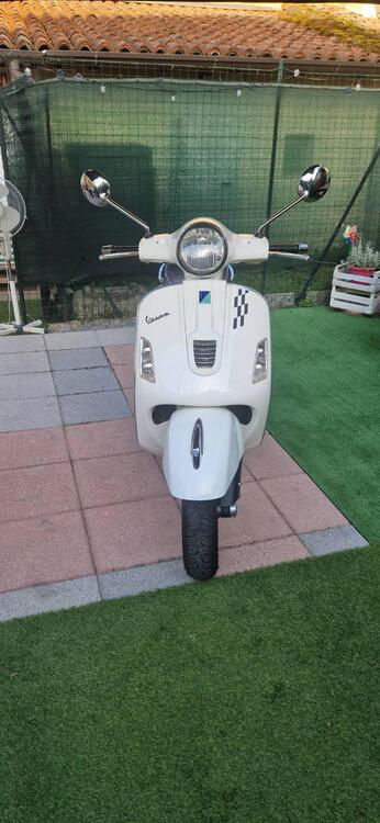 Vespa GTS 300 (2010 - 14) (4)