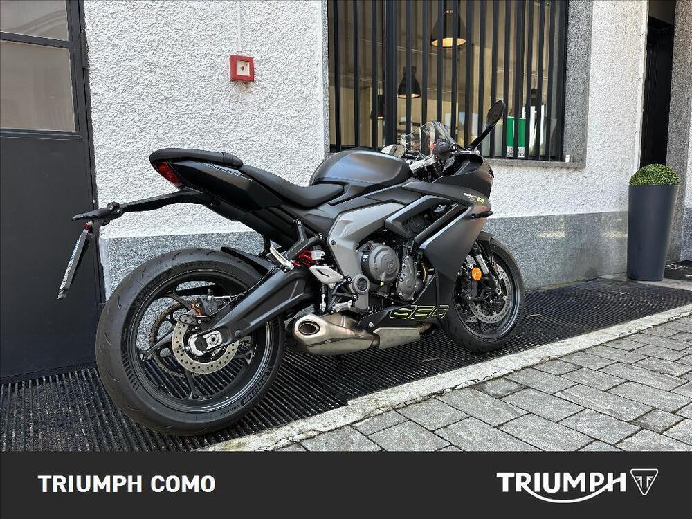 Triumph Daytona 660 (2024) (2)